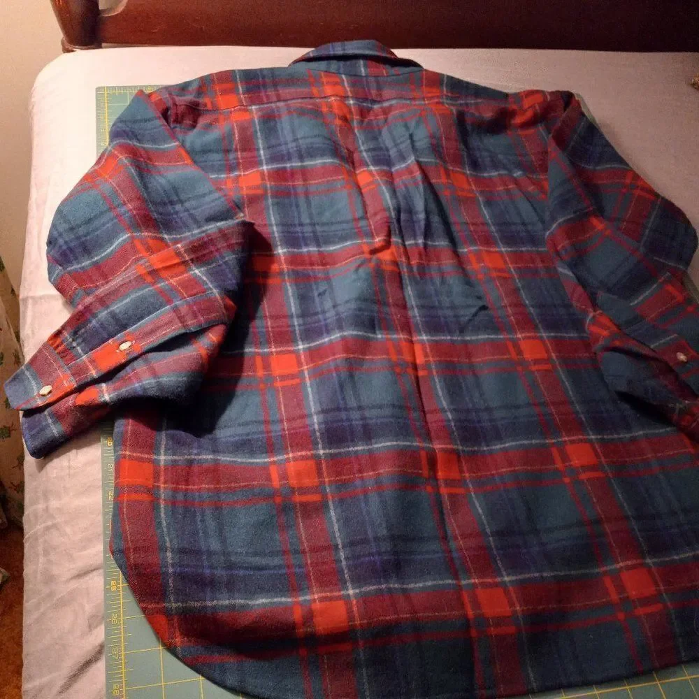 Lobo by Pendleton  - Picture 6 of 7